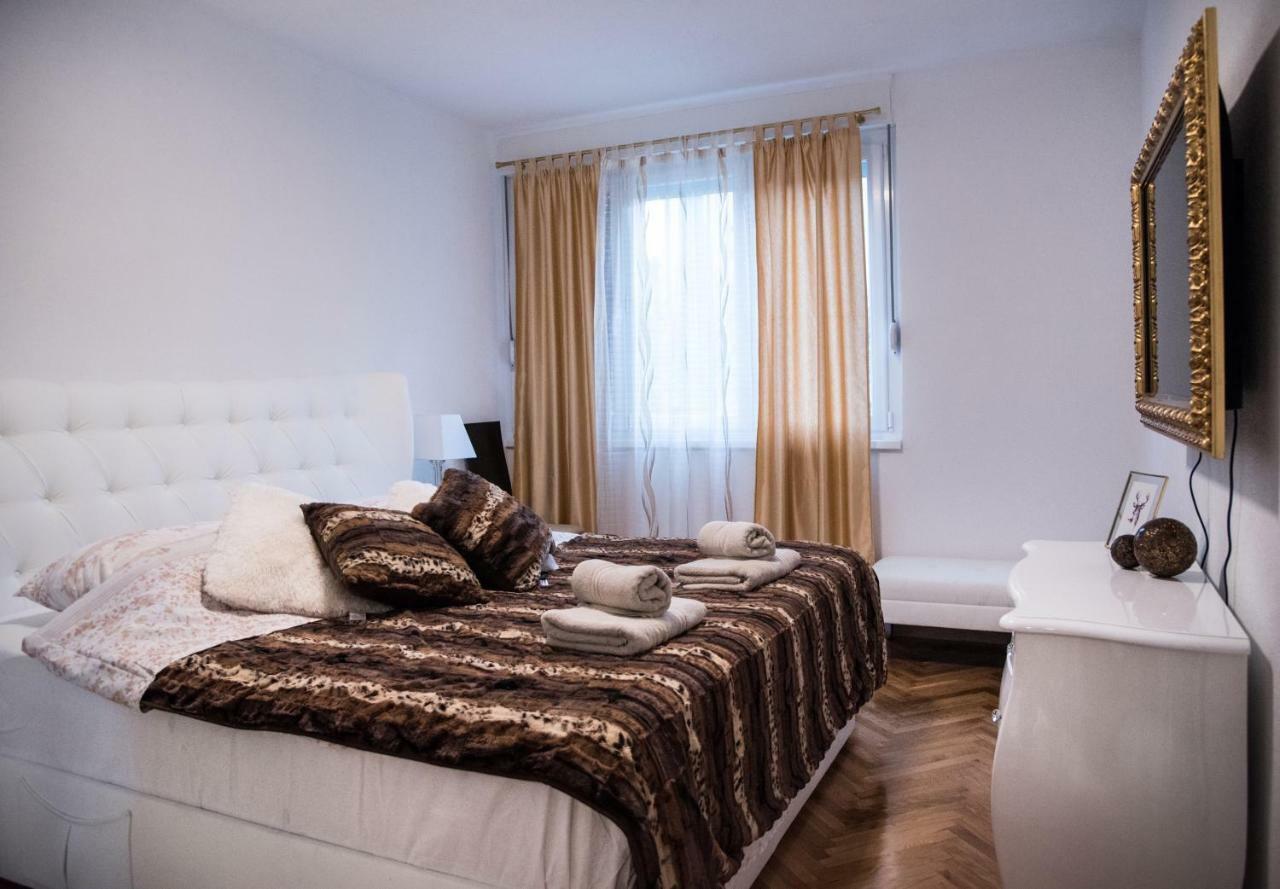 Deni Luxury Apartment Split Exterior photo