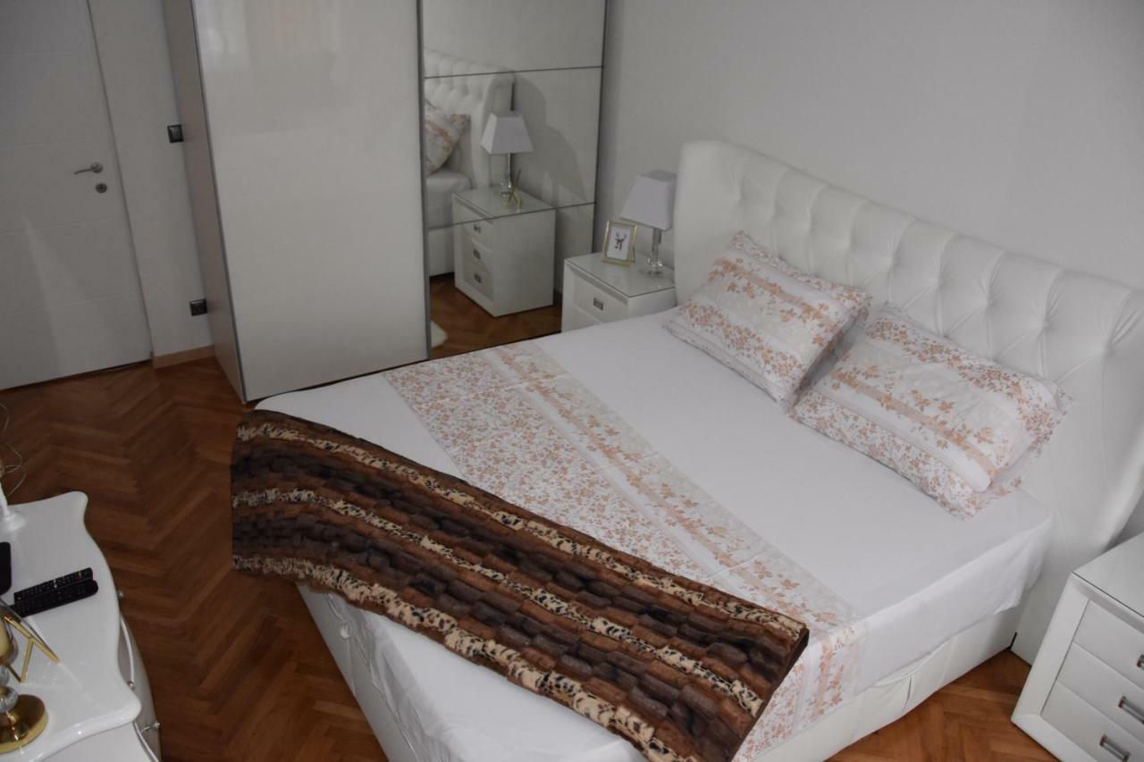Deni Luxury Apartment Split Exterior photo